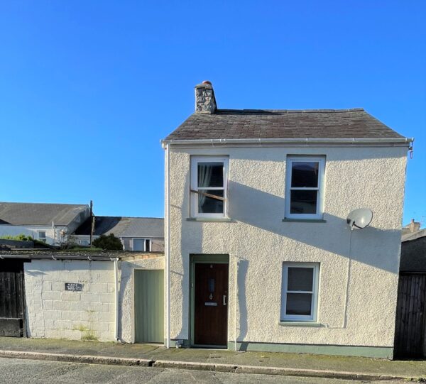 Wellington Street, Pembroke Dock, Pembrokeshire SA72