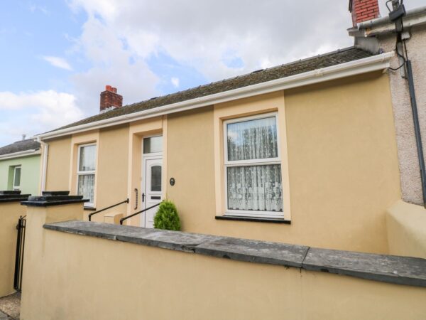 Llanion Cottages, Pembroke Dock