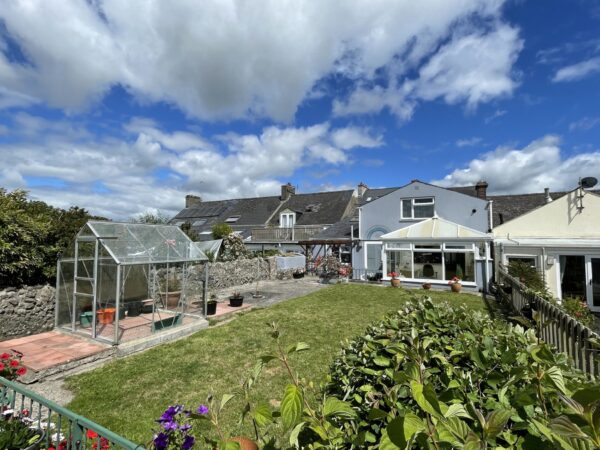 Mansel Street, Pembroke