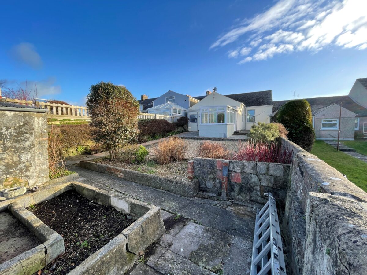 Mansel Street, Pembroke